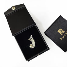 Load image into Gallery viewer, Crystal Pearl Brooch - Silver