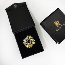 Load image into Gallery viewer, Flower Shaped Brooch - Gold Toned
