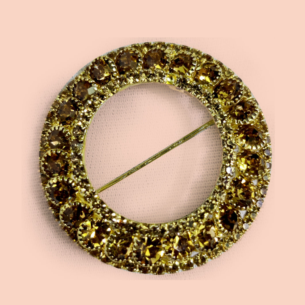 Ring Shaped Brooch - Golden Crystal